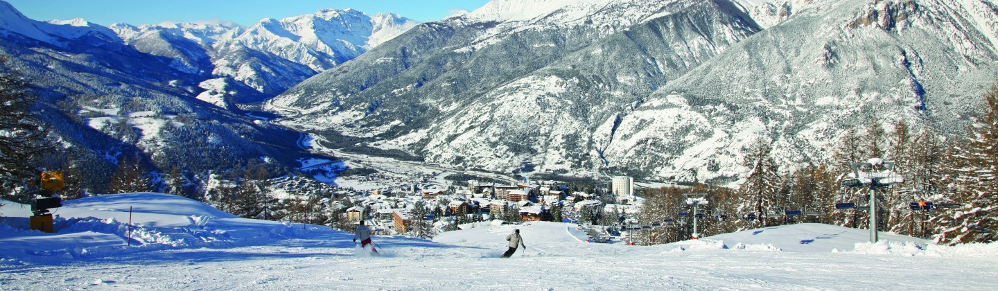 School Ski Trips to Sauze d'Oulx, Italy