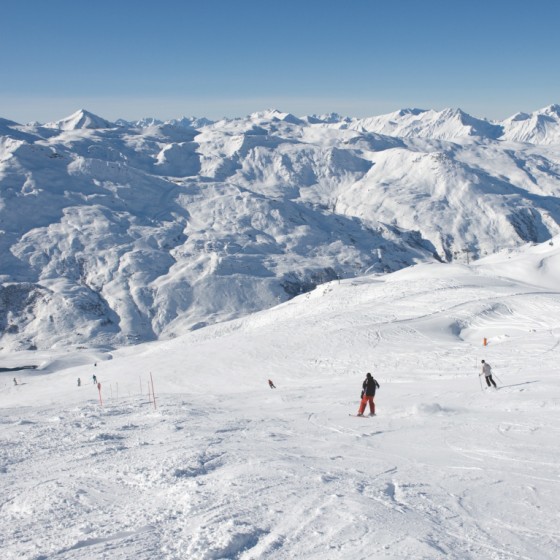 Skiers in Les Menuires