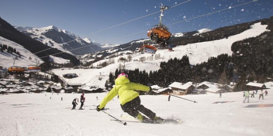 Skiing on the slopes of Saalbach | Austria