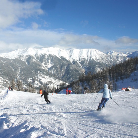 Skiers in Le Marteau, Serre Chevalier