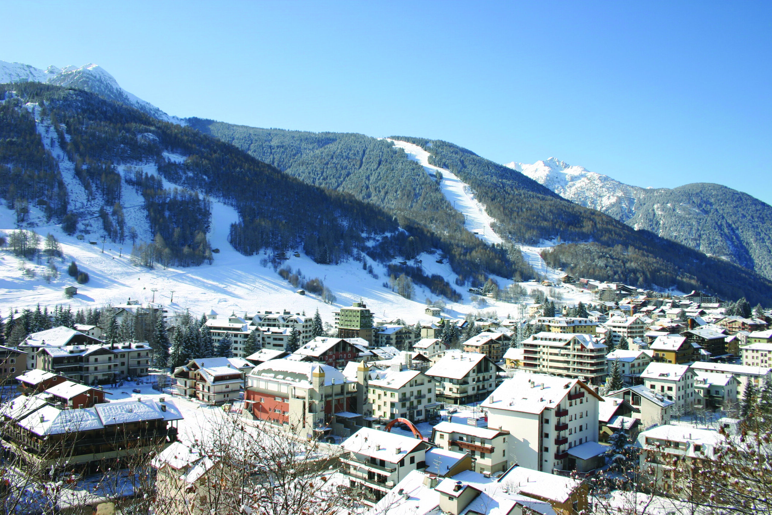 School Ski Trips to Aprica, Italy | SkiBound