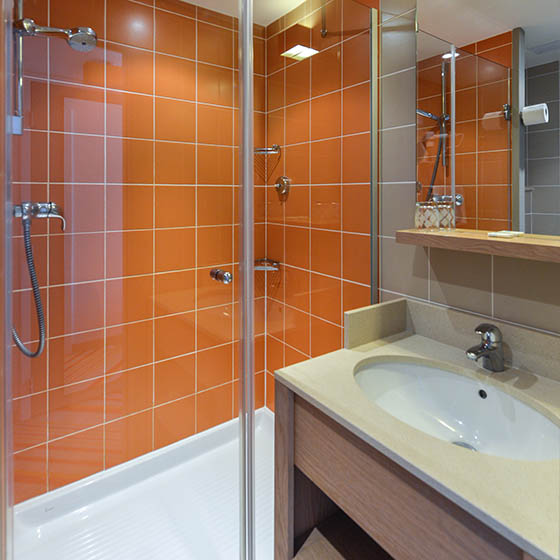 Bathroom at the Village Club du Soleil in Les Deux Alpes, France