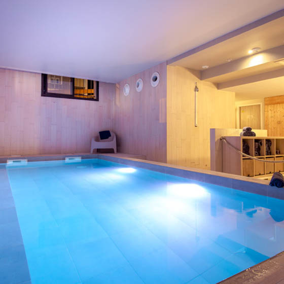 Swimming pool at the Sowells Hotels Le Parc & Spa Briancon