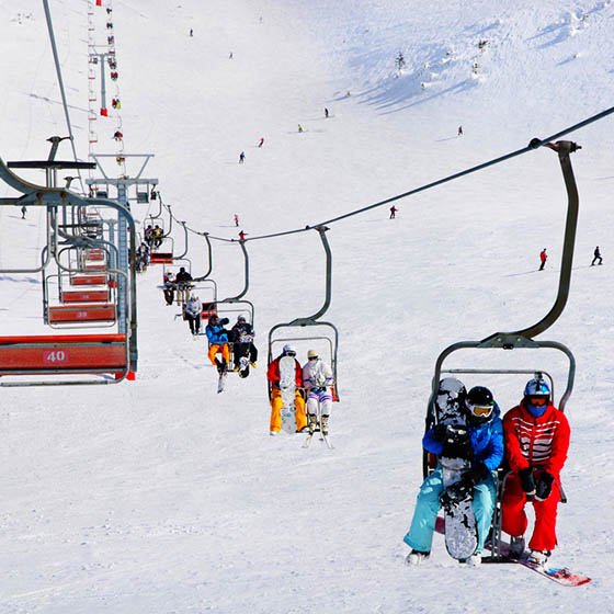 Chair lift in Les Deux Alpes