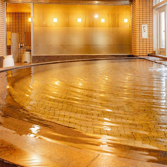 Heated pool at the Prince Hotel in Yakebitaiyama, Japan