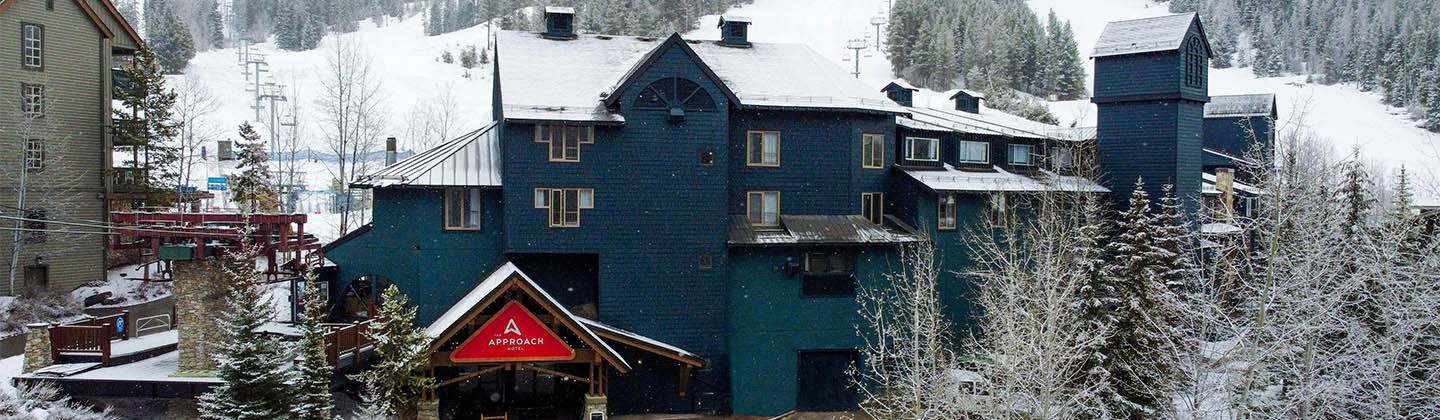The Approach hotel in Panorama, Canada
