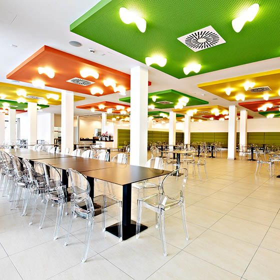 The dining area at the Buchegg Resort in Saalbach