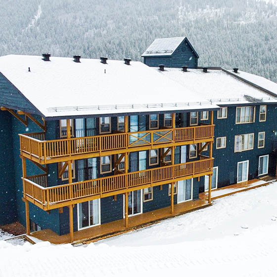 The Approach hotel in Panorama, Canada