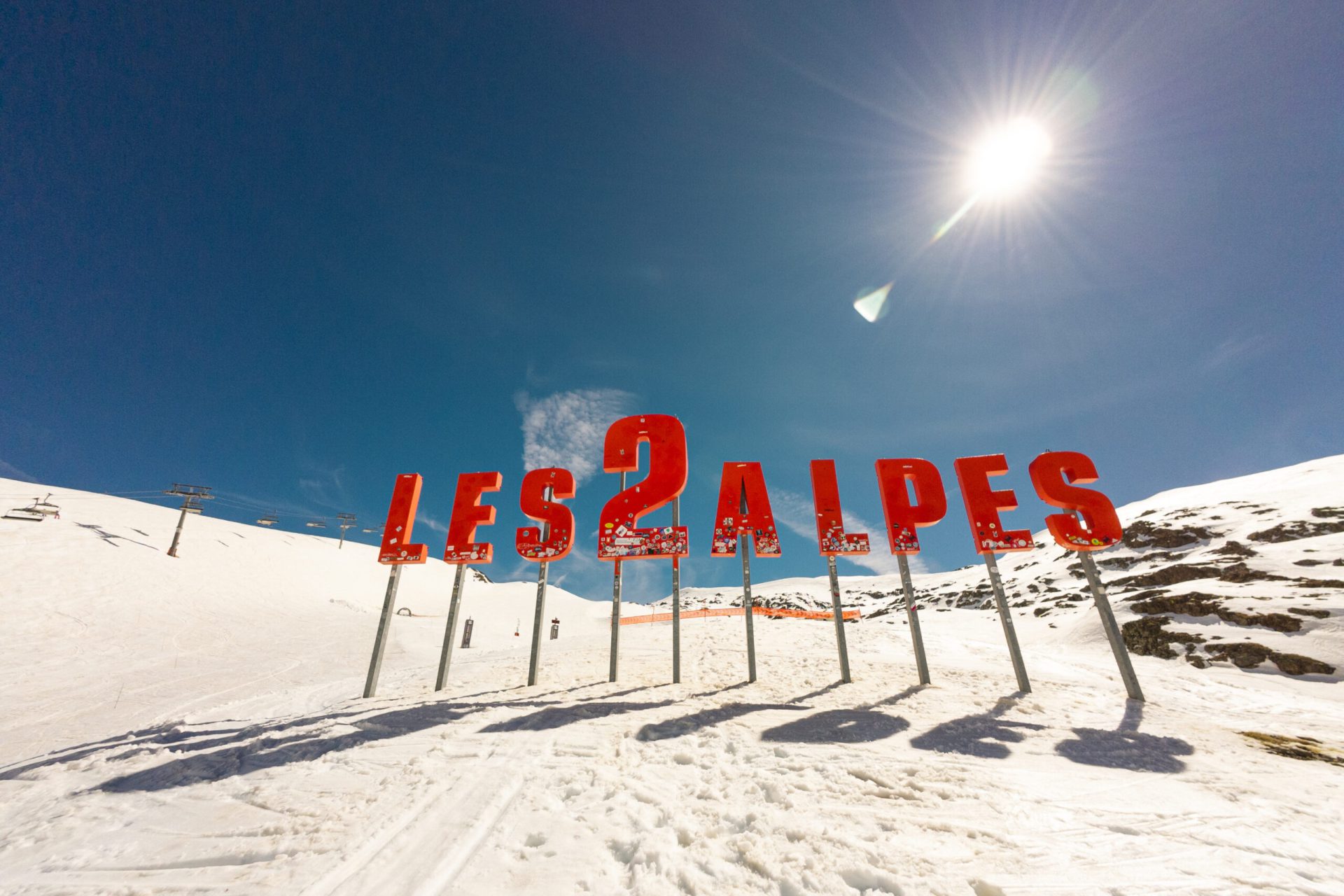 Letter sign in Les Deux Alpes, France