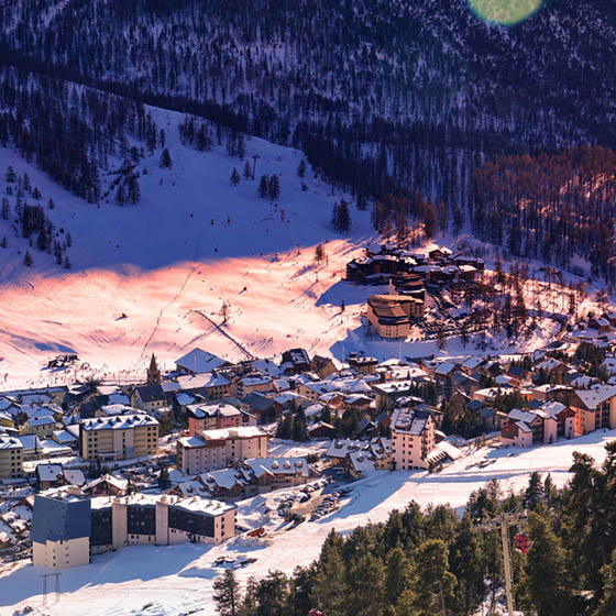 Skiers in Montgenevre