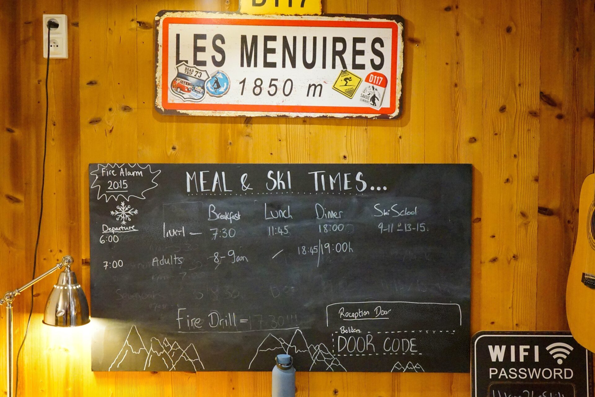 Les Menuires sign at the Skilt clubhotel