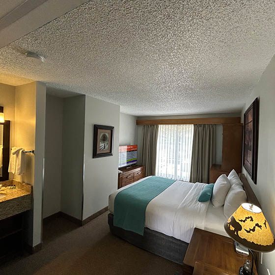 Bedroom at the Tonquin Inn in Jasper, Canada