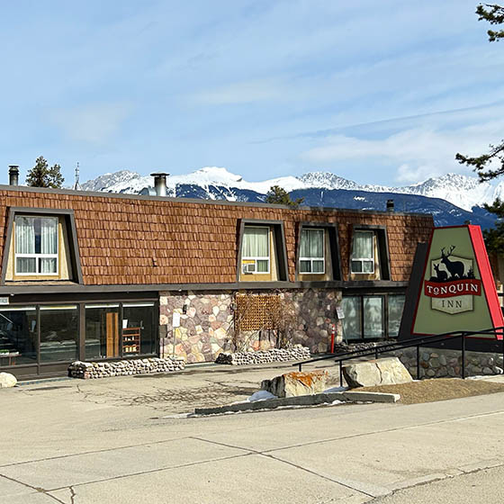 The Tonquin Inn in Jasper, Canada
